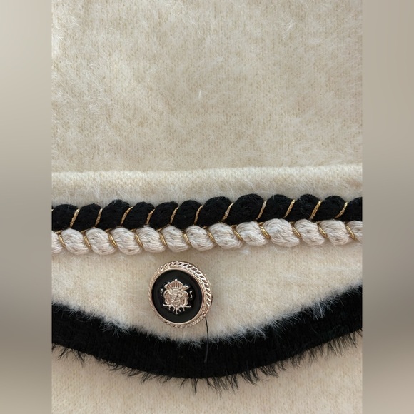 QED London Ivory Contrast Trim Vest S/M – NWT - Picture 11 of 14